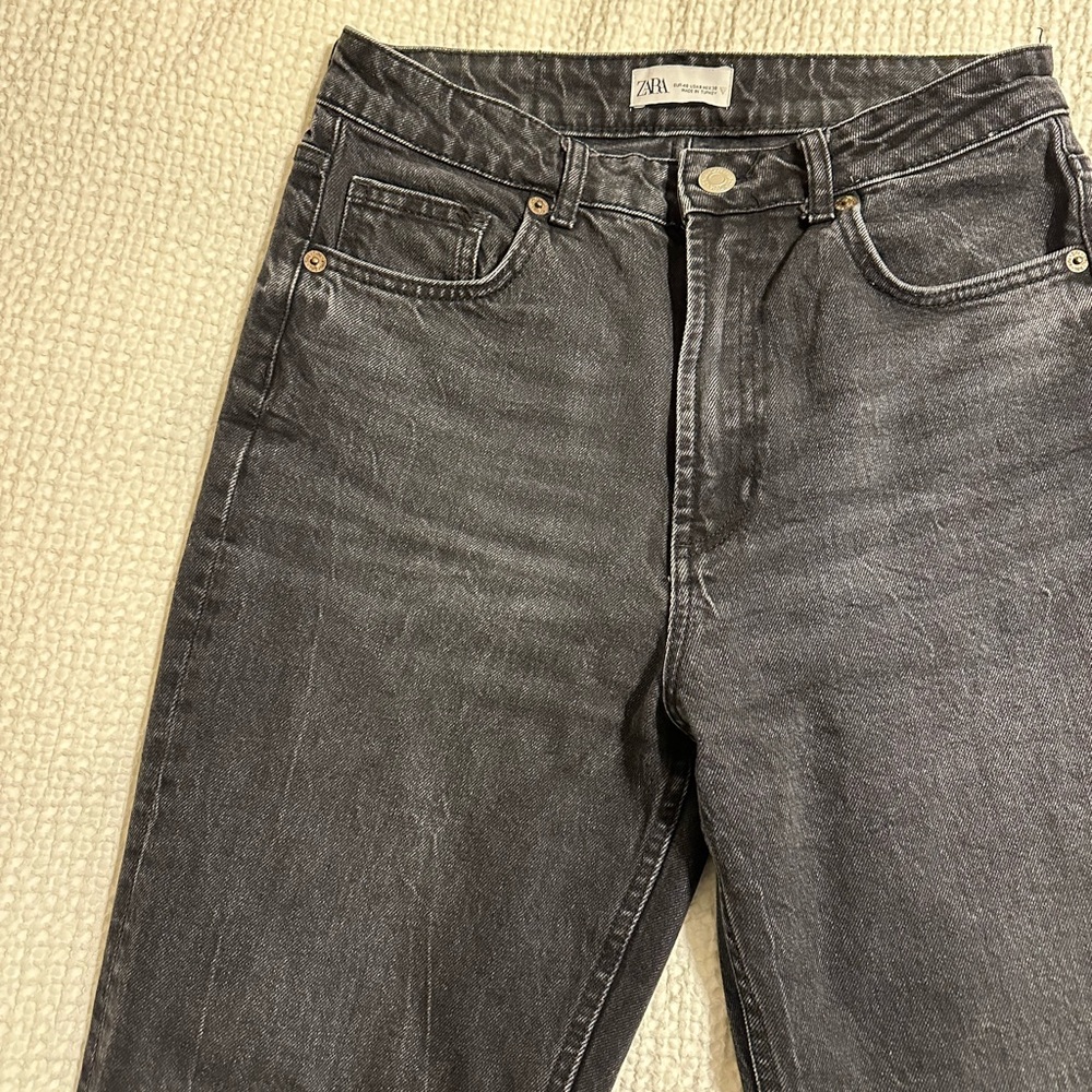 ZARA HIGH WAISTED MOM FIT JEANS SIZE 8 - Picture 5 of 7